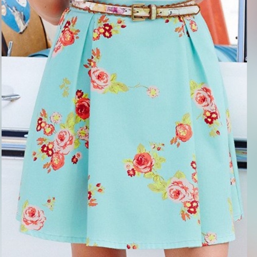 NWT Matilda Jane Blue Floral Skater Skirt Size Large Mini Americana Whimsy Girly